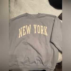 Gray 'New York' Men's Sweater